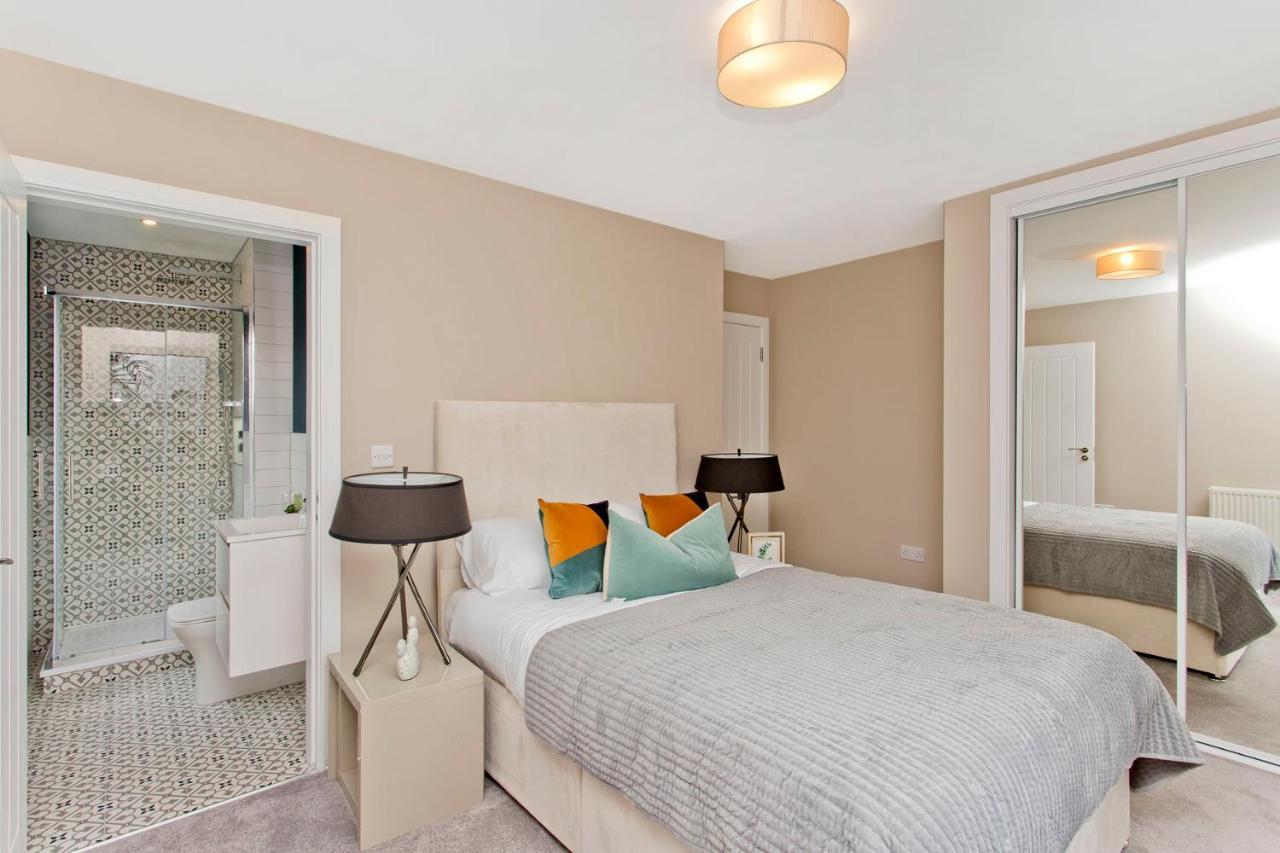 Modern City Centre 2 Bedroom 2 Bathroom Apartments, Main Door Ground With Private Parking EDI Exterior foto